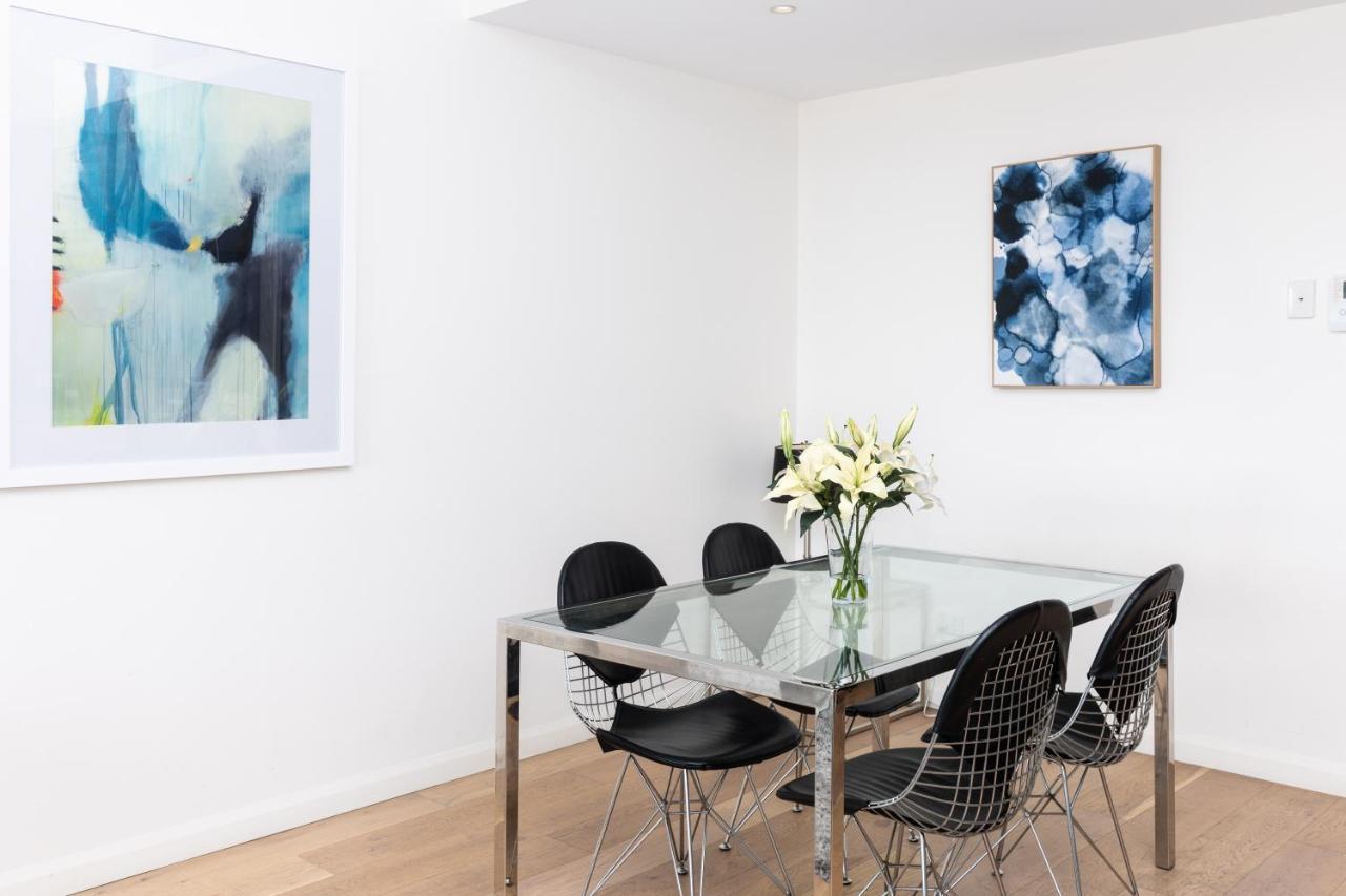 Stylish Corporate Alb009706 Apartment *