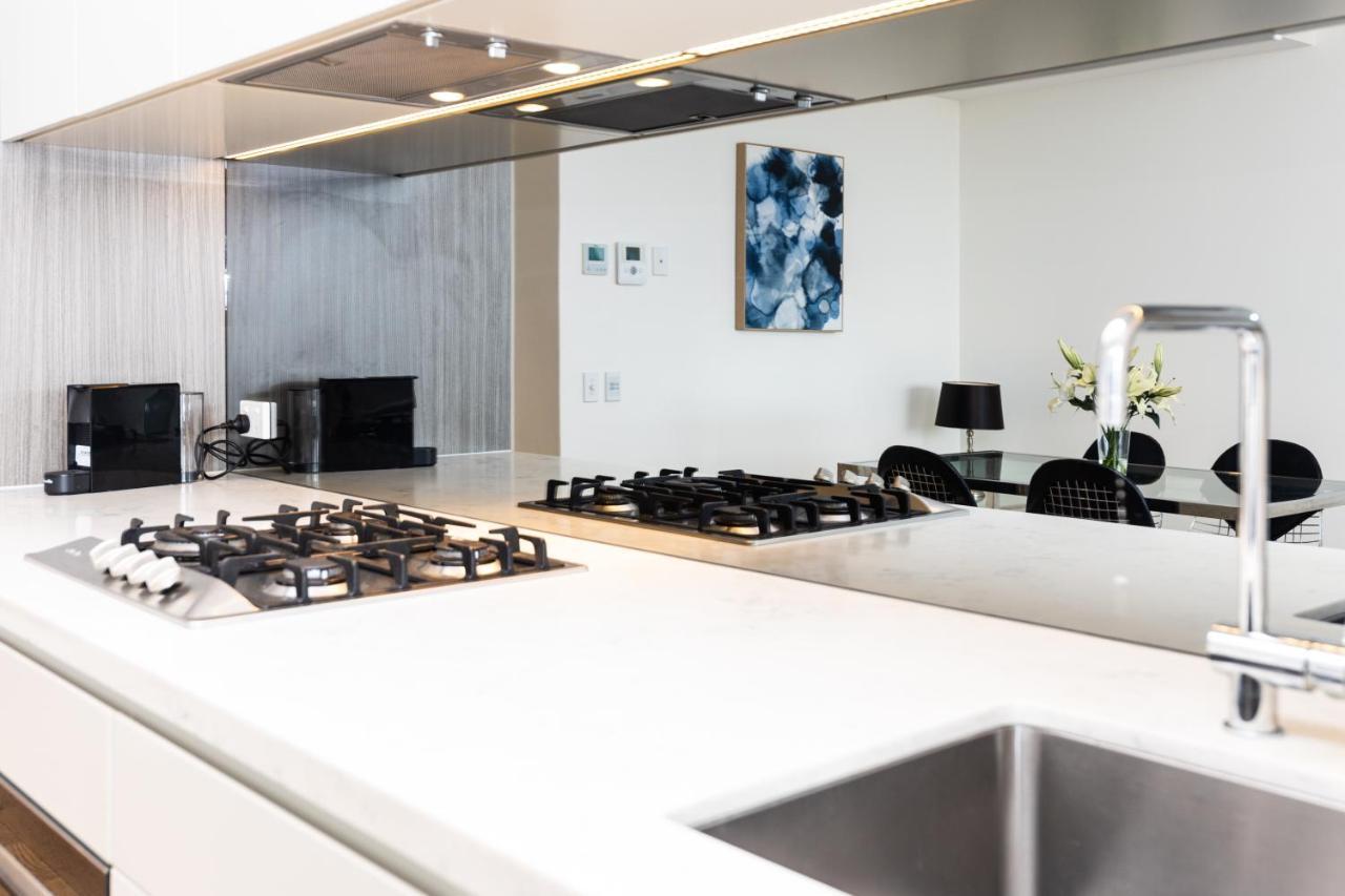Apartment Stylish Corporate Alb009706 Sydney